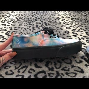 ‼️‼️ beautiful platform vans.